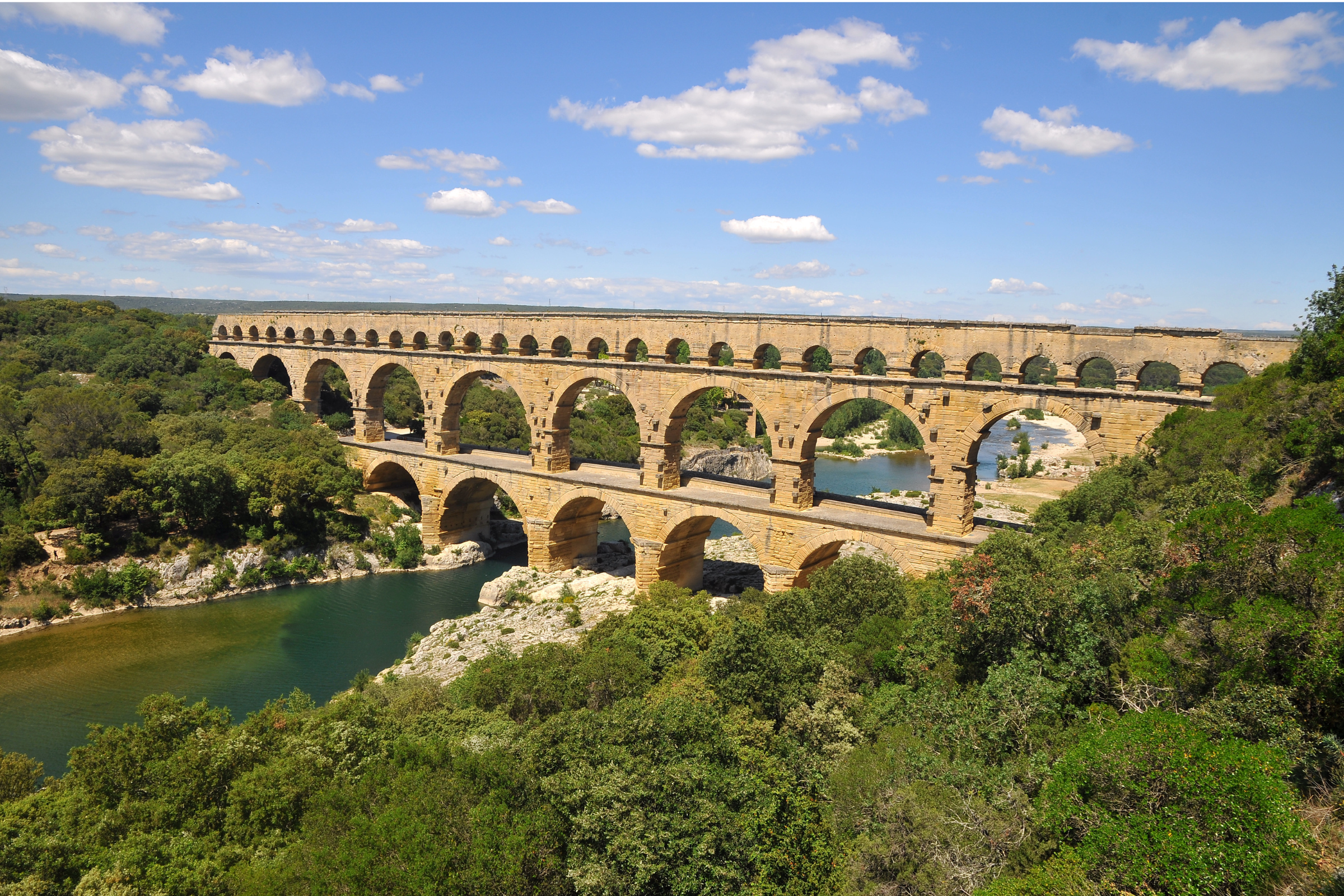 pont du gard, viaduc romain, pierre